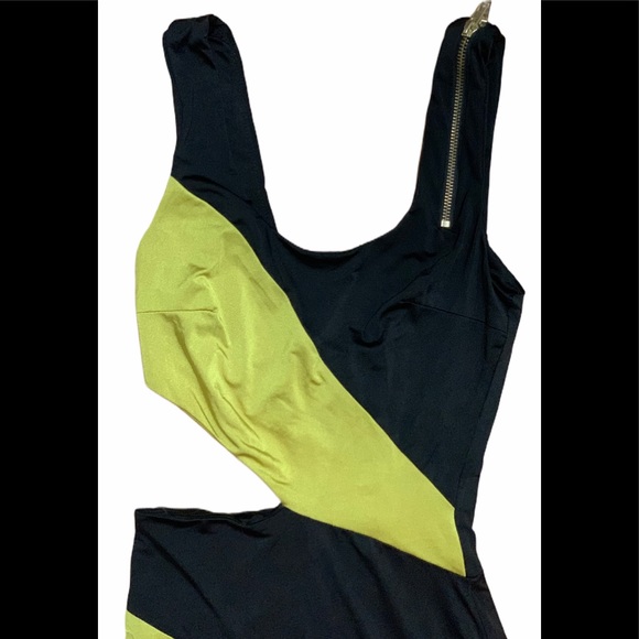 Bebe - Size XS Sexy Clubbing Dress - Picture 2 of 3